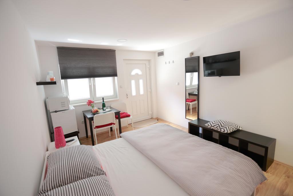 Rooms Butkovic Zagreb Buitenkant foto