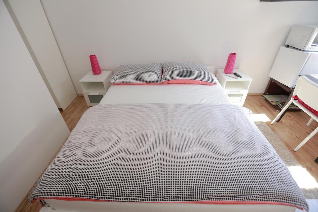 Rooms Butkovic Zagreb Buitenkant foto