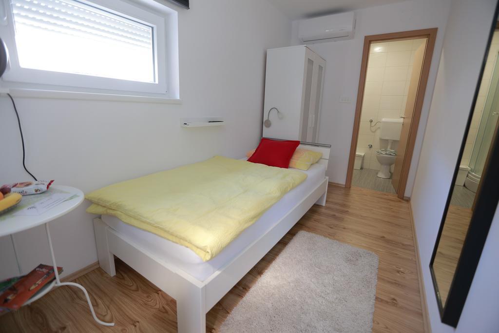Rooms Butkovic Zagreb Buitenkant foto